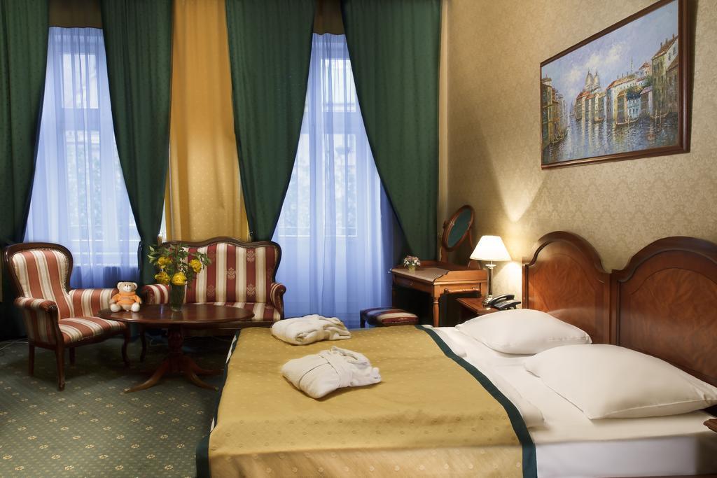 קרלובי וארי Hotel Ostende מראה חיצוני תמונה