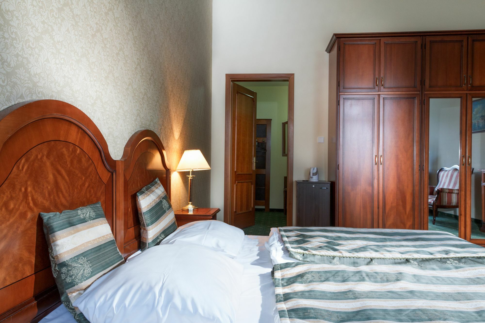 קרלובי וארי Hotel Ostende מראה חיצוני תמונה